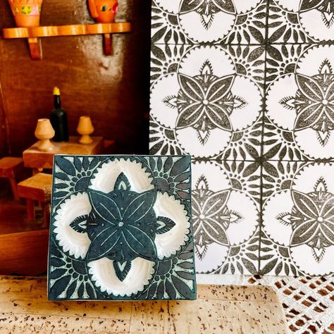 Square Tile, Crafty Gifts, Rubber Stamps, Background Patterns, Printmaking, Square, Stamp, Pet Supplies, Display Homes