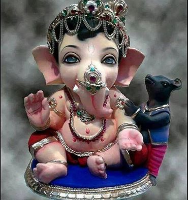 cute ganpati idol Baal Ganesh Murti, Baby Ganesha Murti, Clay Ganesha, Ganesh Chaturthi Decoration, Jai Ganesh, Ganpati Bappa Photo, Ganesh Lord, Shri Ganesh Images, Baby Ganesha