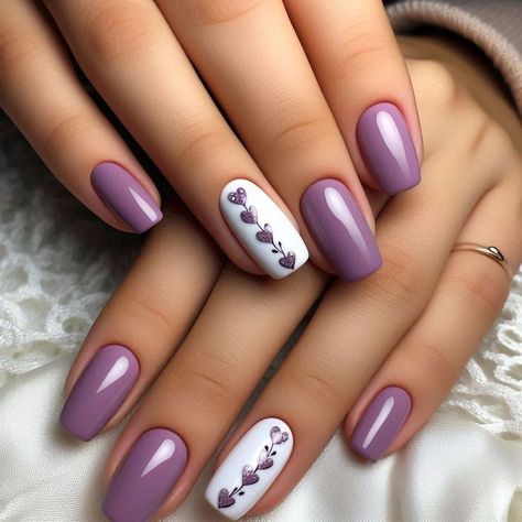 Nail Inspo Square Purple, Nail Ideas Short Oval, Cute Short Nails Purple, Dark Purple Nail Art Designs, Colorful Nail Art Designs, Purple Nails With Hearts, Purple And Grey Nails, Purple Autumn Nails, Fall Purple Nails