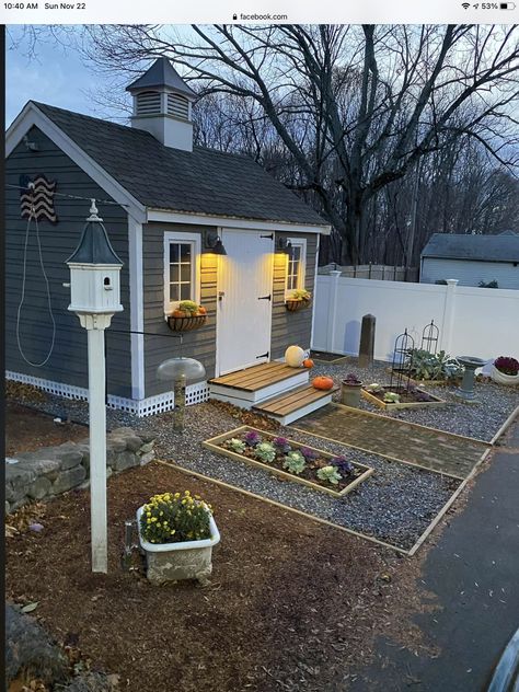 Garden Shed Built Into Hillside, Tiny Home Landscaping Ideas, She Shed Outside Decor, Flowers Around Shed, Exterior Shed Decor, Decorate Shed Exterior, Shed Outside Decor Ideas, Outdoor Shed Decor, She Shed Porch Ideas