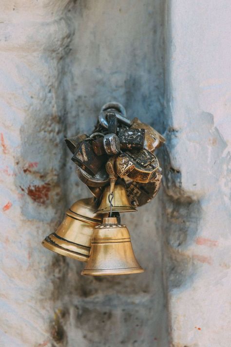 Temple Bells Painting, Hanging Bells Decoration Indian, Old Indian Architecture, Stupas In India, Temple Bells Hindu, Cat Portrait Painting, Temple Bells, Seth Godin, Ring My Bell