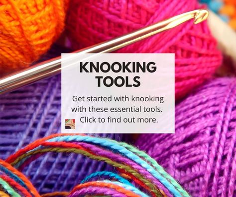 Knooking Tutorial, Unusual Crafts, Loom Knitting For Beginners, Crochet Blanket Stitch Pattern, Scrap Yarn Crochet, Crochet Rag Rug, Easy Crochet Hat, Knitting Basics, Crochet Stitches Free