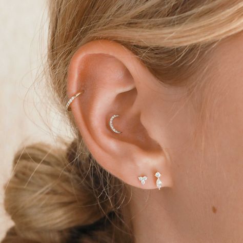 Constellation Piercing, Moon Piercing, Conch Piercing Stud, Constellation Piercings, Piercing Stud, Conch Jewelry, Piercing Inspo, Piercing Jewellery, Gold Topaz