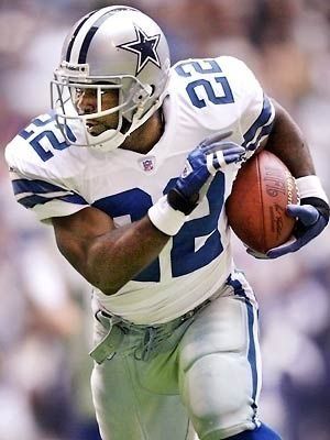 No. 2: Emmitt Smith (RB, 1990-2002) | Repinned by @keilonegordon Emmit Smith, American Football Quotes, Cowboys Players, Dallas Cowboys Players, Catch 22, Dallas Cowboys Baby, Emmitt Smith, Texas Sports, How Bout Them Cowboys