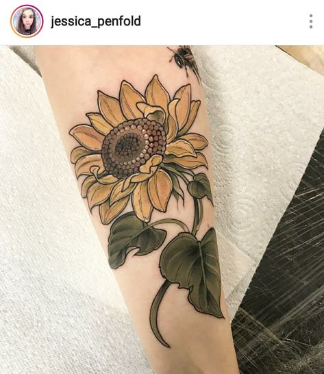 Neo Traditional Sunflower, Traditional Sunflower Tattoo, Traditional Sunflower, Tattooed Man, Neo Traditional Tattoos, Tattoo Leg, Sunflower Tattoo, Traditional Tattoos, Neo Traditional