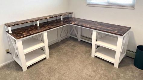 Homemade Office Desk, L Shaped Craft Desk, Diy Two Person Desk, Rustic Office Decor Ideas, L Shaped Desk Diy, Desk Building Plans, Diy Gaming Desk, Computer Desk Top, Diy L Shaped Desk