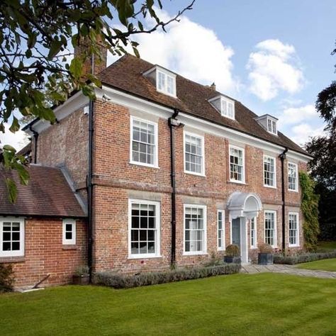 Cottage House Exterior, 25 Beautiful Homes, Georgian Style Homes, English Houses, Georgian Interiors, Georgian House, Georgian Architecture, Red Brick House, House Photo