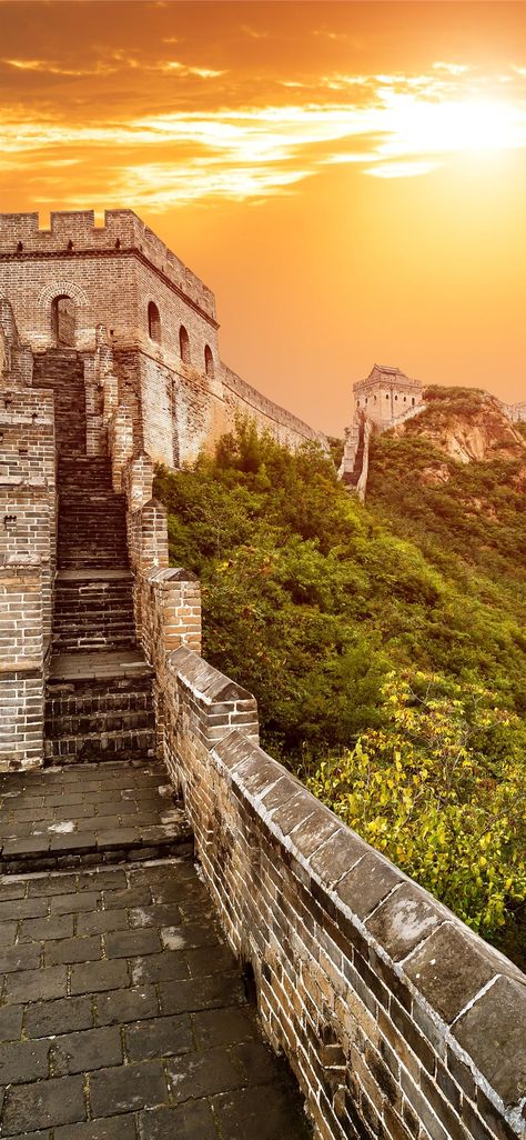 54 Great Wall of China Phone on afari #GreatWallofChina #100mostbeautifulplacestovisit #iPhoneXWallpaper China Wallpaper, China City, Ancient Buildings, Great Wall Of China, Wallpaper Phone, China Travel, Great Wall, Ancient China, Wallpaper Free Download