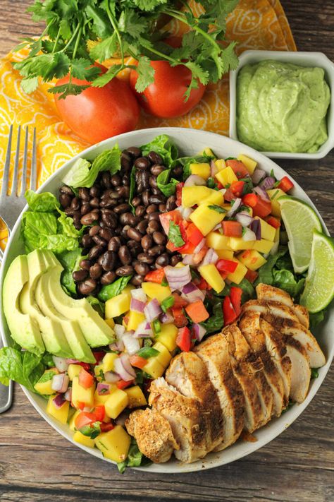 mango chicken salad Chicken Mango Bowl, Mango Salsa Salad, Chicken And Mango Salsa, Chicken Mango Salsa, Mango Dishes, Mango Chicken Salad, Avocado Cilantro Lime Dressing, Mango Salsa Chicken, Salsa Salad