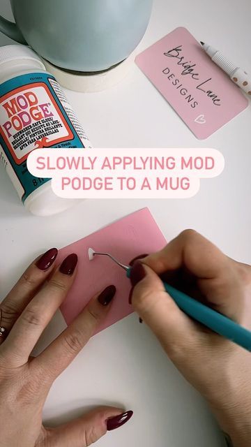 Mod Podge Glass, Cricut Keychains, Vinyl On Glass, Diy Stencils, Circuit Crafts, Pink Vinyl, Vinyl Tumblers, Cricut Tips, Modge Podge