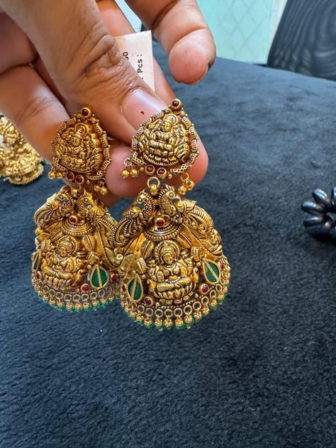 Jumkas Antiques Gold, Kasumalai Latest Design, Gold Jumkas Antiques, Buttalu Earrings Gold Bridal Latest, Jumkas Antiques, Gold Haram Designs, Gold Jhumka Earrings, Antique Gold Earrings, Gold Jewelry Outfits