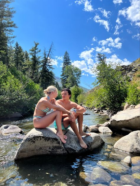 Couple Kayaking Aesthetic, River Couple Pictures, Aesthetic River Pictures, Couple In Nature Aesthetic, Camping Couple Aesthetic, Lake Couple Aesthetic, River Pictures Ideas, Camping Aesthetic Couple, River Aesthetic Summer