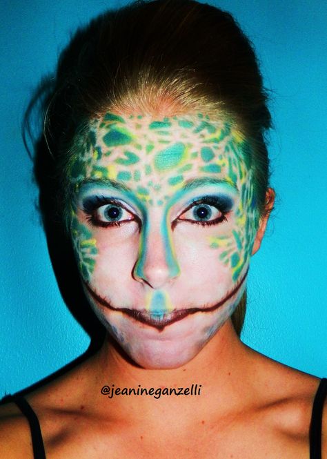 Sea Turtle makeup by Jeanine Ganzelli. #turtlemakeup Sea Turtle Makeup, Sea Turtle Face Paint, Turtle Makeup Ideas, Sea Turtle Costume, Turtle Makeup, Steampunk Alice In Wonderland, Seussical Costumes, Alice In Wonderland Makeup, Turtle Costume