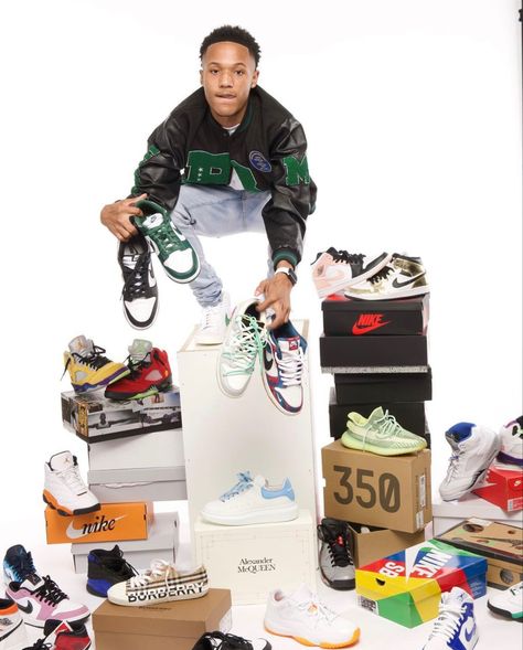 Senior Pics With Jordan Shoes, Sneaker Senior Pictures, Air Jordan Photoshoot, Sneaker Photoshoot Ideas Men, Jordan Themed Photoshoot, Sneaker Ball Photo Shoot, Senior Casual Pictures High Schools, Jordans Photoshoot, Sneakerhead Photoshoot