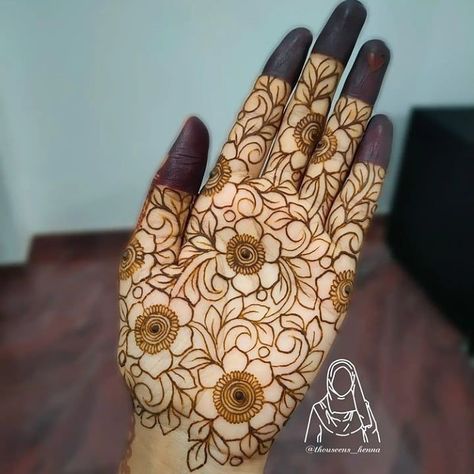 Short Mehndi Design, Henna Tattoo Designs Hand, Mehndi Designs Bridal Hands, Latest Henna Designs, Simple Mehndi Designs Fingers, Very Simple Mehndi Designs, Engagement Mehndi Designs, Henna Tattoo Designs Simple, Stylish Mehndi Designs