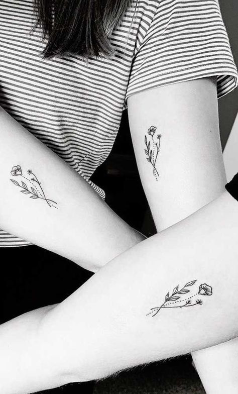 Tattoo Amigas, Tattoo Sisters, Matching Friendship Tattoos, Cousin Tattoos, Maching Tattoos, Small Sister Tattoos, Matching Friend Tattoos, Small Matching Tattoos, Matching Sister Tattoos