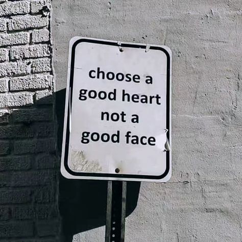 Stay close to people that make you feel like it's good to be yourself. . 📷 : @sorryaboutthiswall . #greatnessisaprocess #shatoks #greatnessiswithin #greatnessjourney #audincourt Winner Mindset, Stay Close To People, Good Heart, June 30, Interesting Faces, Be Yourself, Make You Feel, Feel Like, Make It Yourself