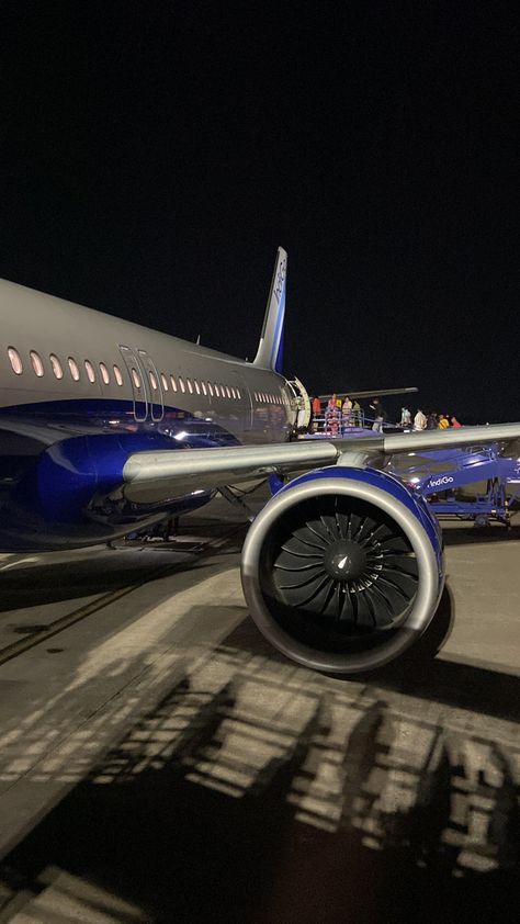 Flight Photos Instagram, Delhi Airport Night, Airplane Snapchat Stories, Night Flight Snapchat, Delhi Airport Snap, Night Flight Snap, Flight Snapchat Stories, Plane Snap, Flight Snap