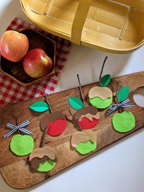 These carmel apples are great for fall pretend play! Play Dough Sets, Apple Shaped, Fall Treats, Play Dough, Play Kitchen, Caramel Apples, Pretend Play, Apples, Dough