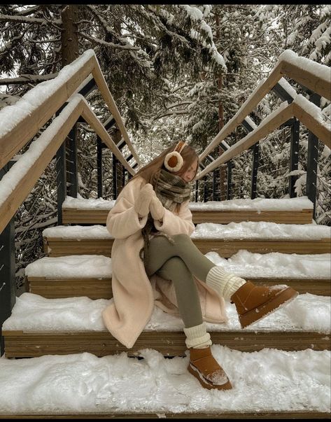 Snow Fits, Maine Winter, Future Me, Winter Outfits Snow, Ootd Winter, Snow Trip, Winter Inspo, Winter Photoshoot, Winter Fashion Outfits Casual