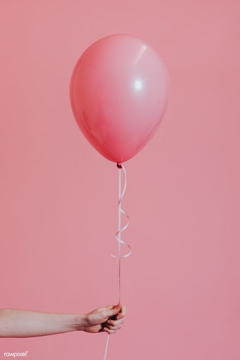 Balloon Photoshoot Ideas, Balloon Artist Photoshoot, Pink Balloons Wallpaper, Pink Balloon Photoshoot, Pink Balloons Background, Make Balloon Garland, Balloon Editorial, Balloon Photography, Single Balloon