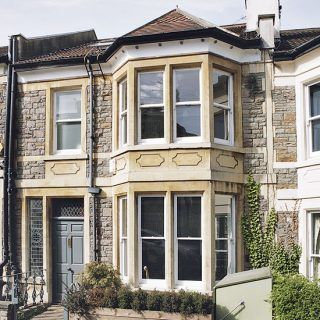 Victorian House Uk, Terraced House Exterior, Contemporary Decorating Ideas, Terrace House Interior, Craftsman Exterior Door, Terrace Exterior, Bristol Houses, Victorian Front Door, Victorian Front Doors