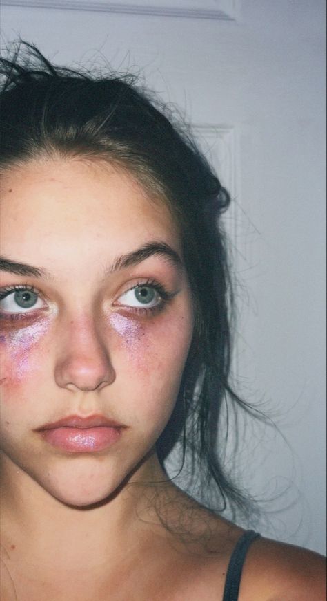 Messy Glitter Makeup Aesthetic, Ruined Makeup Aesthetic, Glitter Crying Makeup, Runny Makeup Aesthetic, Fake Sick Makeup Look, Final Girl Makeup, Messy Glitter Makeup, Crying Blood Makeup, Crying Glitter Makeup