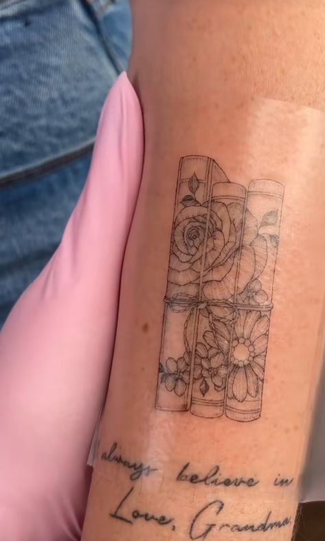 Tattoos In Frames, Book Tattoo Placement, Secret Gardens In My Mind Tattoo, Book Tattoo Aesthetic, Bridgerton Tattoo Ideas, Small Bookish Tattoos, Bookmark Tattoo, Bridgerton Tattoo, Pride And Prejudice Tattoo