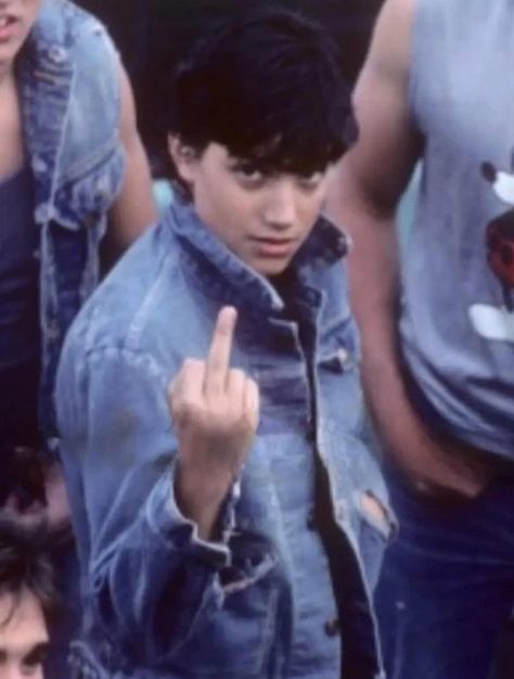 The Outsiders Johnny, Daniel Karate Kid, Karate Boy, Ralph Macchio The Outsiders, Boy Movie, Catching Feelings, The Outsiders Cast, 80s Men, Karate Kid Cobra Kai