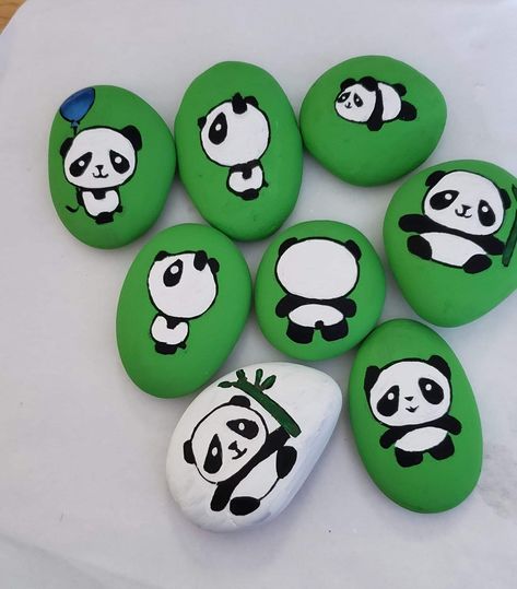 Panda Stone Painting, Panda Rock Painting, Stone Painting Ideas On Canvas, Rocks Aesthetic, Stone Painting Ideas, Canvas Painting Aesthetic, Rock Crafts Diy, Aesthetic Rock, Paint Stone