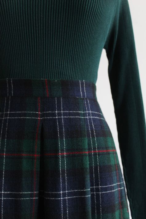 Tartan Outfit Women, Tartan Fashion, December 2024, Winter Clothing, Tartan, Winter Outfits, Clothes For Women, Outfit Inspo, Pins