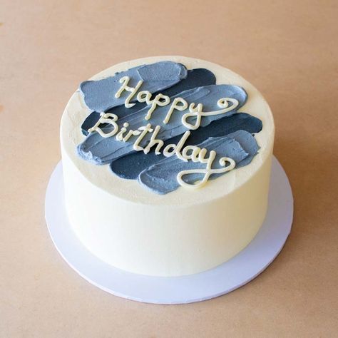 Cake Ideas For 14th Birthday Boy, Mens Cake Designs Birthday, Simple Man Cake Design, Customized Cake For Men, Belated Birthday Cake Ideas, Simple Cakes For Men Birthdays, Easy Birthday Cake Decorating Men, Classy Birthday Cakes For Men, Simple Men Cake Ideas