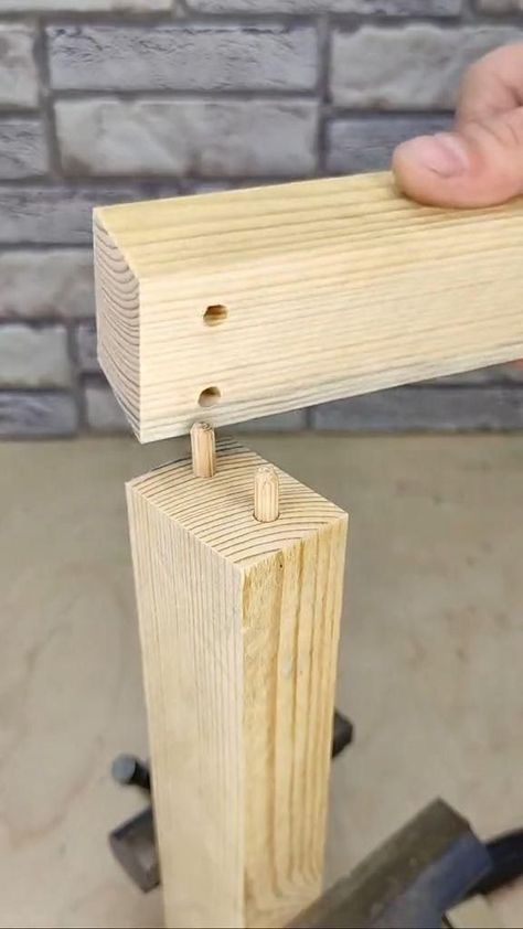 Pinewood Furniture, Woodworking Blueprints, Simple Coffee Table, Wood Joints, Kitchen Design Modern White, Carpentry Diy, Woodworking Ideas Table, Diy Furniture Easy, The Portal