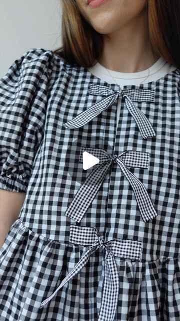 Ganni Tie Top, Ganni Top Sewing Pattern, Ganni Top Outfit, Bow Tops Outfit, How To Sew A Top, Tie Front Top Pattern, Ganni Top, Bow Tie Top, Ganni Dress