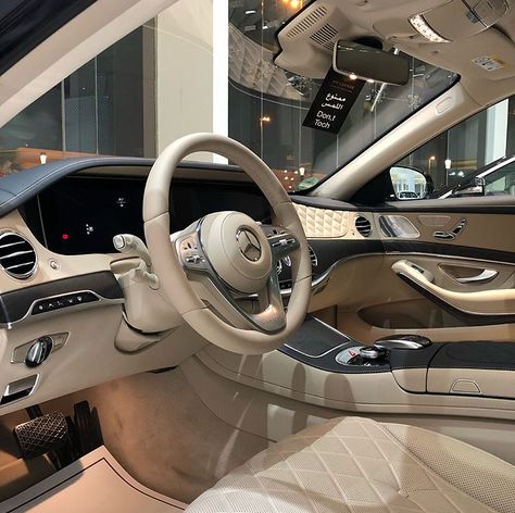 Mercedes G Wagon Interior, White G Wagon, Mercedes Glk 350, G Wagon Interior, White Mercedes, Cream Car, Mercedes Glk, Mercedes Interior, Mercedes G63