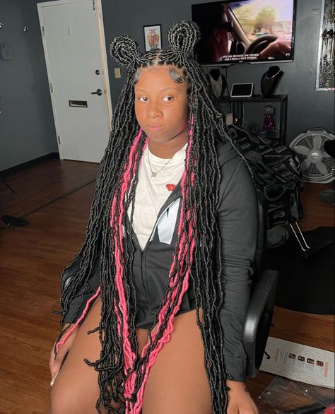 Ways To Style Soft Locs Hairstyles, Hair Styles For Soft Locks, Styles For Long Soft Locs, Soft Locs With Red Peekaboo, Thick Soft Locs, Hairstyles For Long Soft Locs, Soft Loc Wig, Long Soft Locs Hairstyles Ideas, Soft Locs Hairstyles Peekaboo