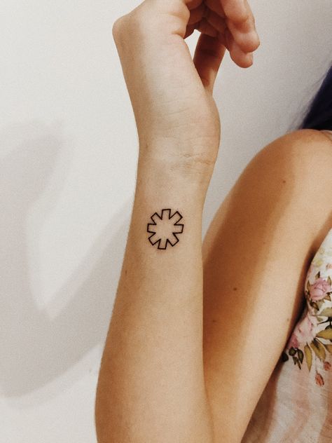 Rhcp Tattoo Ideas, Rhcp Tattoo, Micro Tattoo, Symbol Tattoos, Line Art Tattoos, Red Hot Chili Peppers, Little Tattoos, First Tattoo, Pretty Tattoos