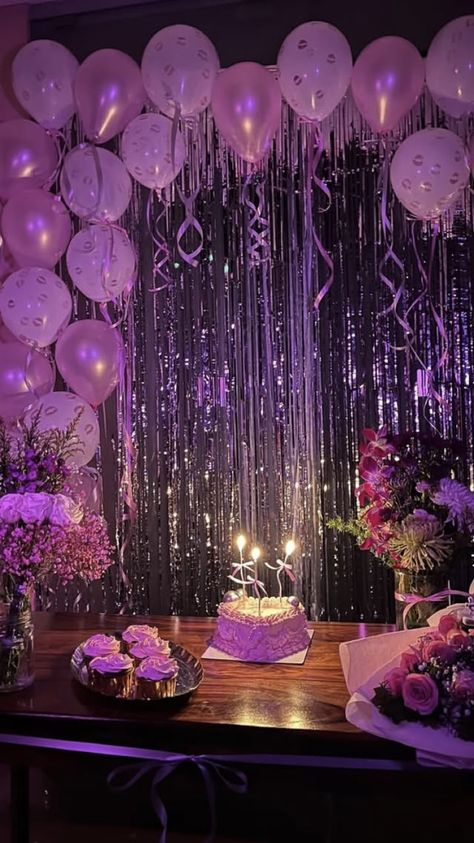 Purple Aesthetic Birthday, Pink Bday Decor, March Birthday Ideas, Pink Glitter Birthday Party, 15 Birthday Party Ideas, 13 Birthday Ideas, Photo Booth Birthday Party, Pink Birthday Decorations, Pink Princess Party