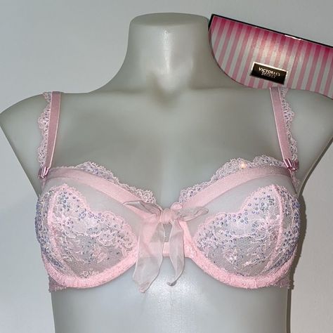 New Victoria Secret Unlined Bra Pretty Bras, Cute Bras, Unlined Bra, Comfortable Bras, Pretty Lingerie, Victoria Secret Bras, Pink Bra, Bra And Panty Sets, Bras And Panties