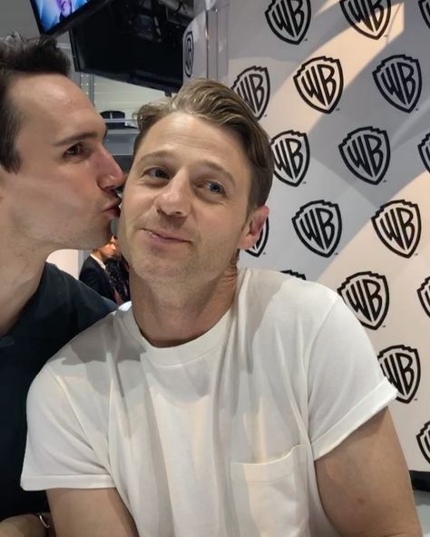 Gotham Cast, Cory Michael Smith, Gotham Series, Jim Gordon, Warner Bros Studio Tour, Gotham Tv, Warner Bros Studios, Michael Smith, Funny Scenes