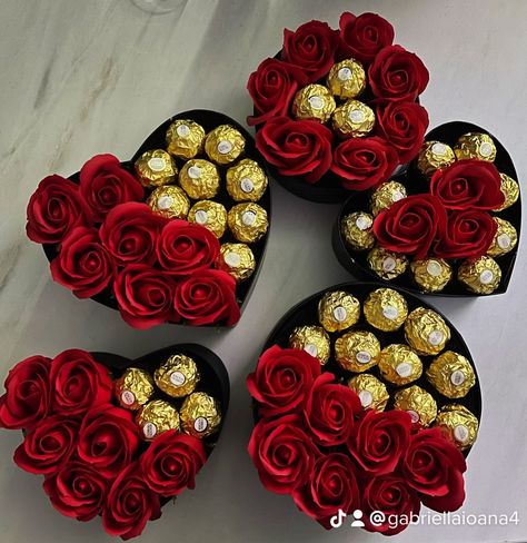 Mother’s Day Ribbon Bouquet, Valentine Ideas To Sell, Treat Bouquet, Budget Garden Ideas, Garden On A Budget, Satin Flowers Diy, Ribbon Flowers Bouquet, Chocolate Flowers Bouquet, Diy Graduation Gifts