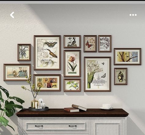 Wall Frame Arrangements, Bedroom Wall Aesthetic, Picture Frame Arrangements, Picture Wall Living Room, Frame Arrangement, Paint Wall Art, Picture Arrangements, Frame Wall Collage, Frame Layout