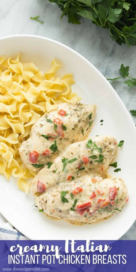 These Creamy Italian Instant Pot Chicken Breasts are so moist and flavourful! Instant Pot Chicken Breasts, Italian Chicken Breast, Creamy Italian Chicken, Dinner Italian, Instant Pot Ideas, Italian Chicken Recipes, Top Chicken Recipes, Italian Herbs, Instant Pot Meals