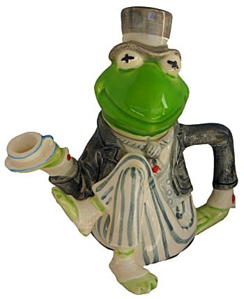 Frog Teapot, Cute Teapot, Novelty Teapots, Teapots Unique, Unique Tea, Kermit The Frog, Teapots And Cups, My Cup Of Tea, Chocolate Pots