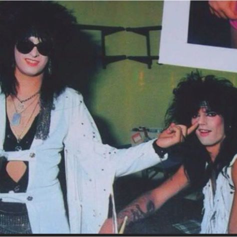 Nikki Sixx and Tommy Lee Mötley Crüe Nikki Sixx And Tommy Lee, Too Fast For Love, Motley Crue Nikki Sixx, Terror Twins, Rocker Boy, Mick Mars, Vince Neil, Motley Crüe, 80s Bands