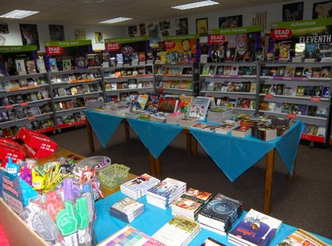 Scholastic Book Fair, Nostalgia 2000s, 2010s Nostalgia, Nostalgic Pictures, Old Commercials, Nostalgia Aesthetic, Nostalgia Core, Childhood Memories 2000, 2000s Nostalgia