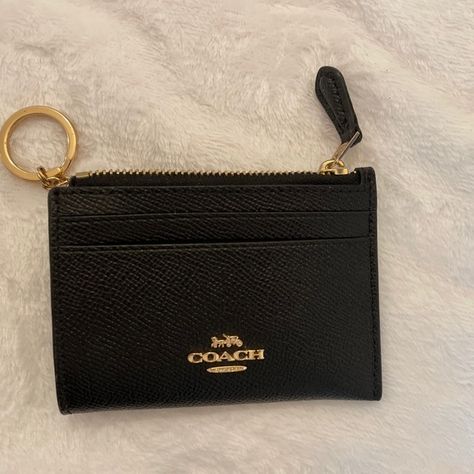 Coach Zip Card Case Coach Card Wallet, Coach Card Case, Coach Zip Card Case, Coach Card Holder, Ysl Wallet, Girly Car Accessories, Xmas Wishes, Girly Car, Cute Wallets