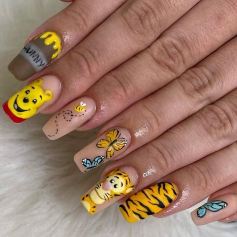 Winnie Pooh Nails, Shower Nails, Baby Shower Nails, Tiger Nails, Bears Nails, Pooh Baby, Bling Nails, Winnie The Pooh, Manicure