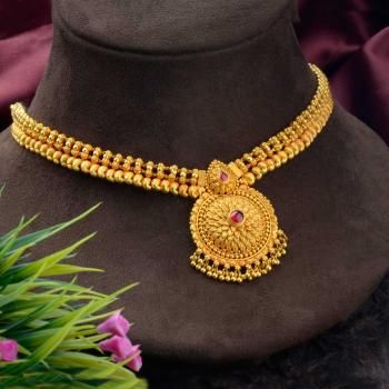 Gold Necklace Set 50 Grams, Nackles Gold Design Latest, Gold Jwelery Designs Latest, Latest Gold Necklace, Malabar Gold Jewellery Necklaces, Indian Gold Necklace Designs Simple, 3 Pavan Gold Necklace, Simple Gold Necklace Designs Latest, Gold Necklace Set In 30 Grams