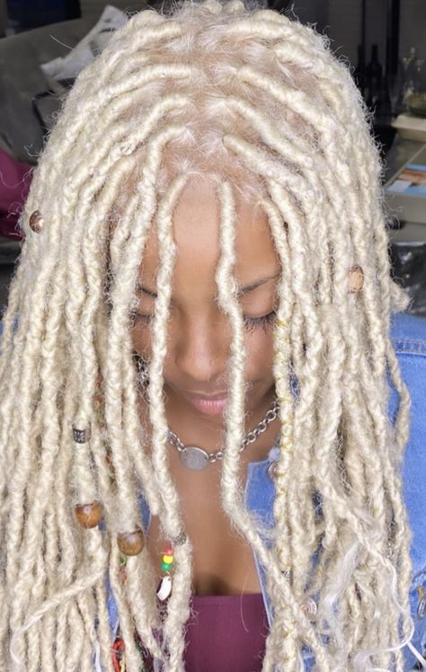 White Locs On Black Women, Platinum Blonde Hair Locs, Platinum Blonde Dreads Black Women, Platinum Blonde Hairstyles Black Women, White Coily Hair, Undercut Hairstyles Women Locs, Bleached Locs Black Women, Platinum Blonde Locs Black Women, White Butterfly Locs